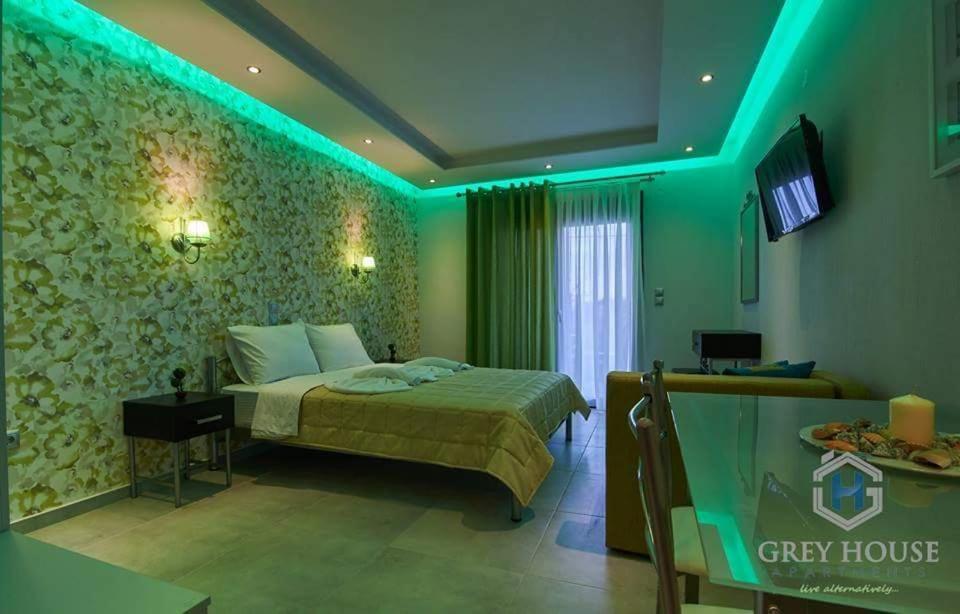 Grey House Apartments Nikiti  Esterno foto