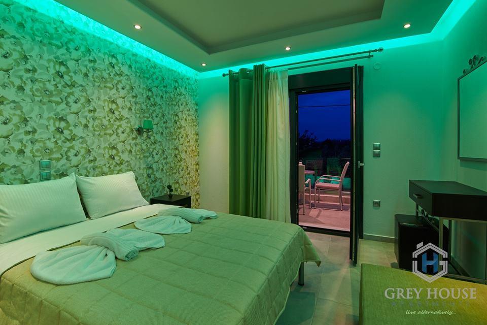 Grey House Apartments Nikiti  Esterno foto