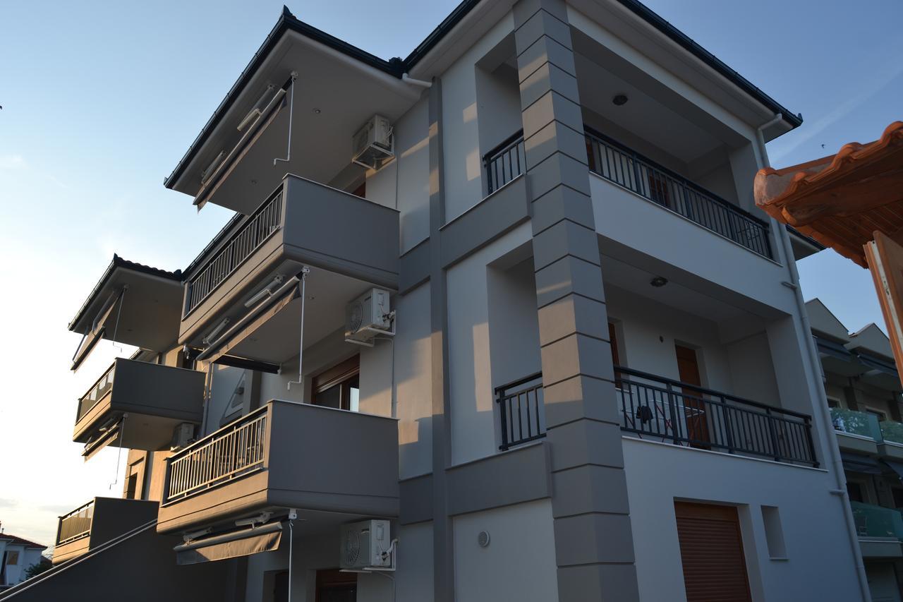 Grey House Apartments Nikiti  Esterno foto
