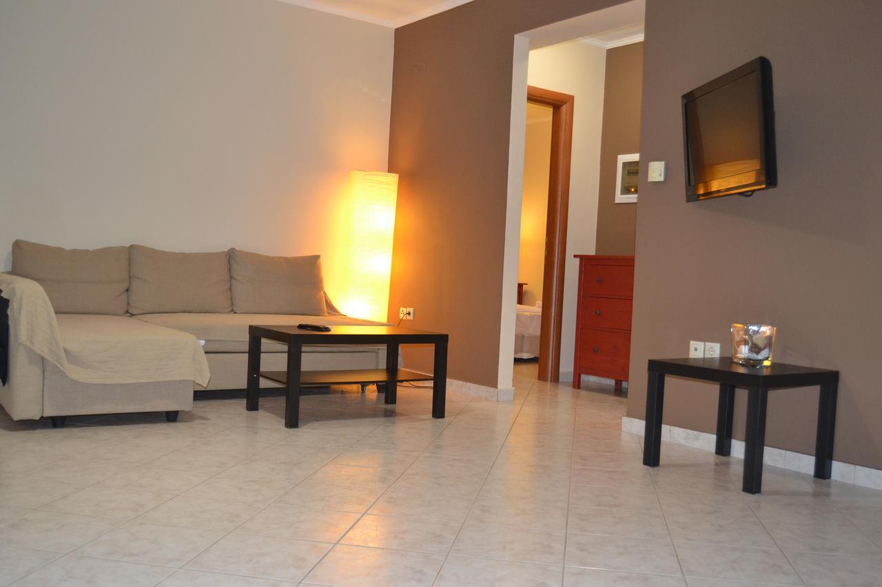 Grey House Apartments Nikiti  Esterno foto