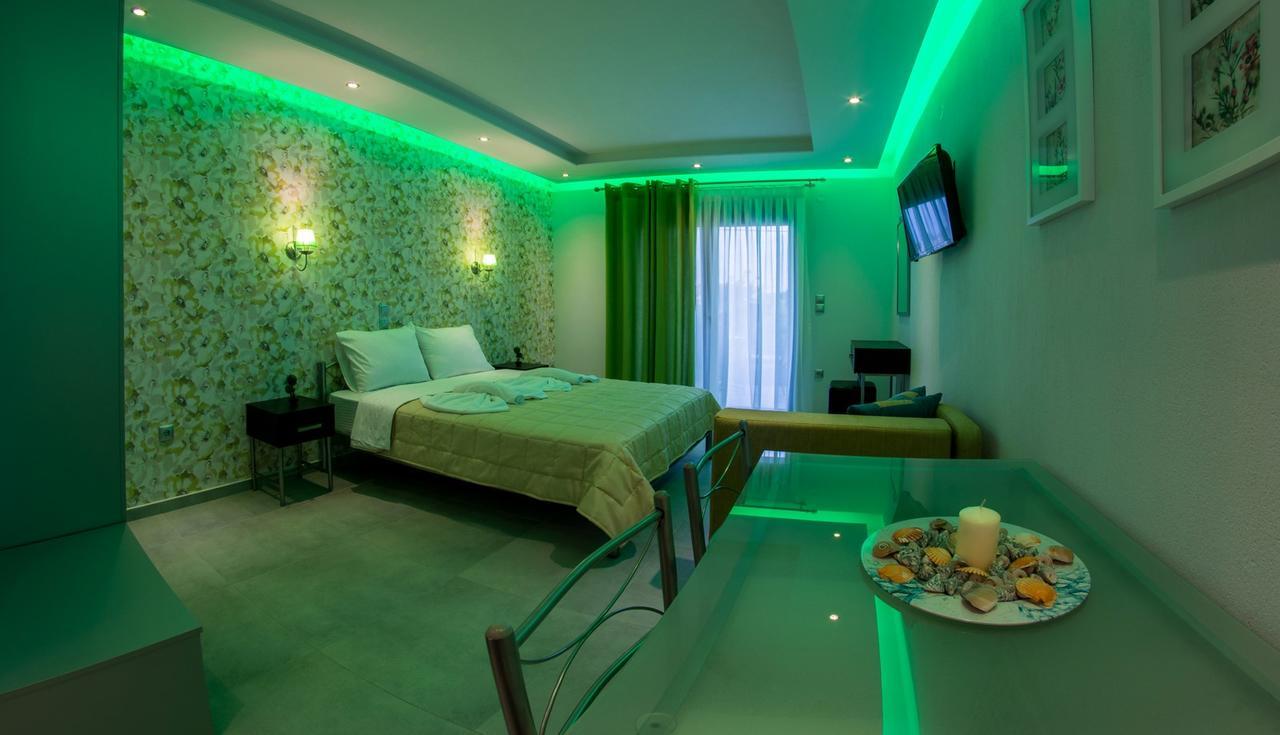 Grey House Apartments Nikiti  Esterno foto